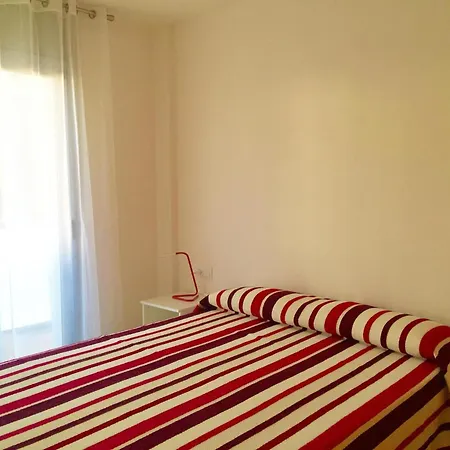 Appartamento In Estartit With Garden