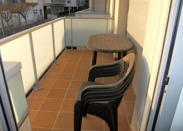 Lägenhet In Estartit With Garden *